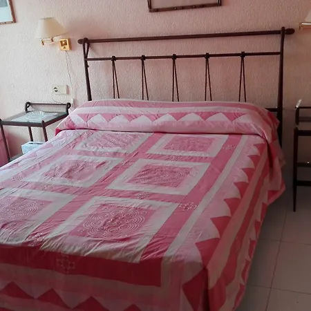 Poblado Marinero 3000 *